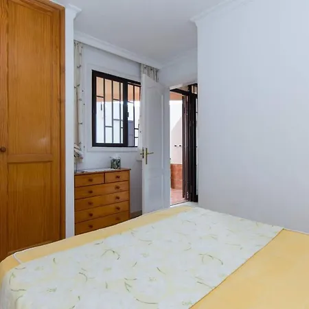 Sur Y Sol 16 - Two Bed Los Cristianos (Tenerife)